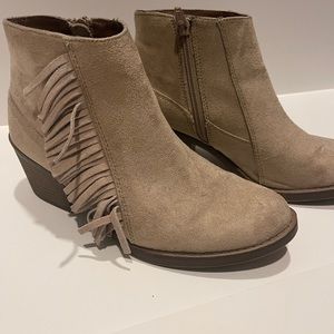 Ankle boots